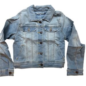Cat & Jack Kids Denim Jacket Light Wash Size M 7/8 Snap Button Distressed